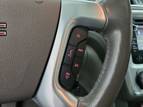 Used 2013 GMC Acadia SLT FWD image 21