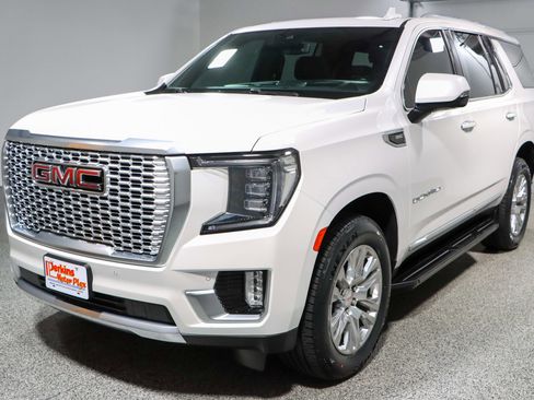 Used 2023 GMC Yukon Denali AWD/4WD image 37