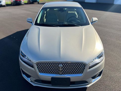 Used 2017 Lincoln MKZ Select w/ Select Plus Package AWD/4WD image 4