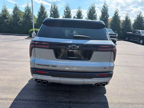 Used 2024 Chevrolet Traverse Z71 w/ LPO, Floor Liner Package AWD/4WD image 4