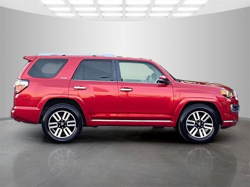 Used 2015 Toyota 4Runner Limited image 6