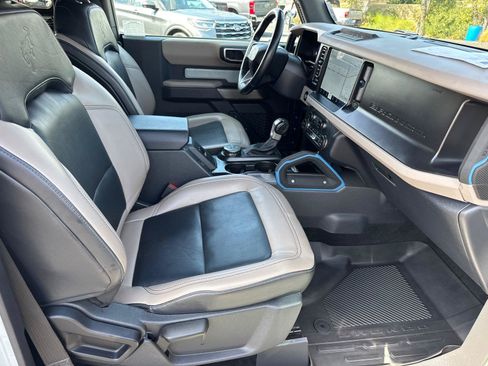 Certified 2023 Ford Bronco Wildtrak AWD/4WD image 17