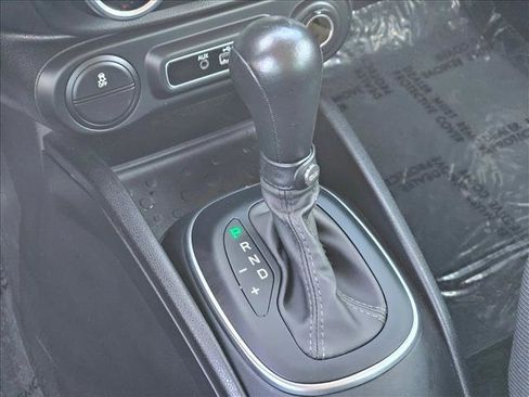 Used 2019 FIAT 500L Pop w/ Popular Equipment Group image 14