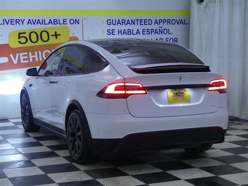 Used 2022 Tesla Model X Plaid image 7