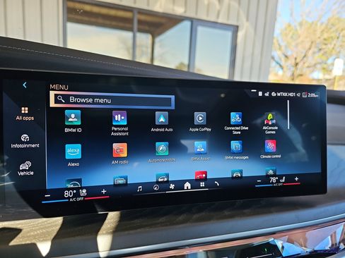 Certified 2025 BMW 740i image 23