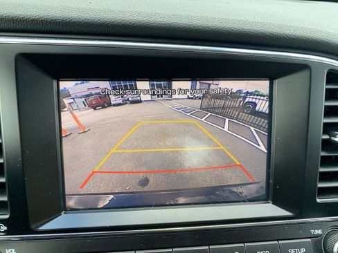 Used 2017 Hyundai Elantra SE FWD image 22