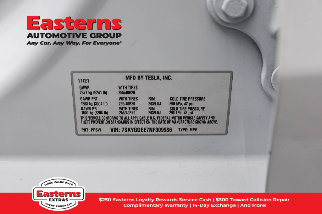 Used 2022 Tesla Model Y Long Range AWD/4WD image 31
