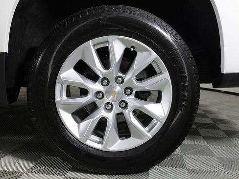 Used 2025 Chevrolet Silverado 1500 Custom RWD image 36