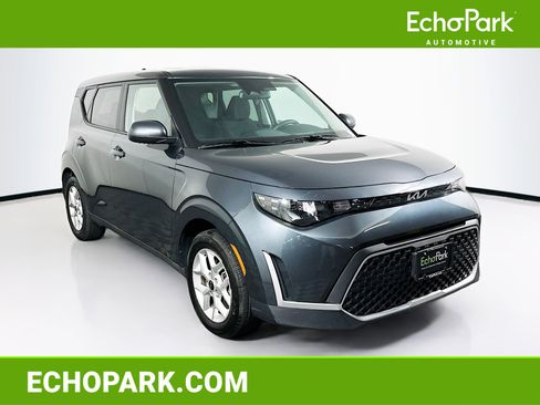 Used 2025 Kia Soul LX w/ LX Technology Package image 1
