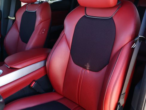 Used 2023 Genesis GV70 2.5T w/ Sport Prestige Package image 14