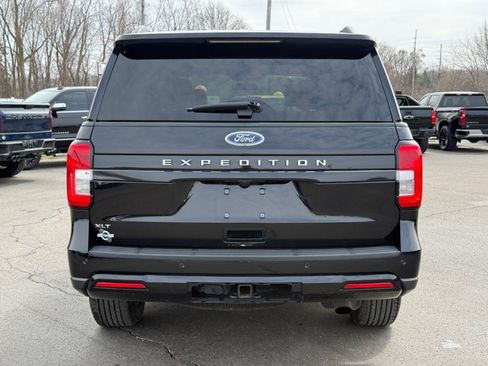 Used 2022 Ford Expedition XLT AWD/4WD image 7