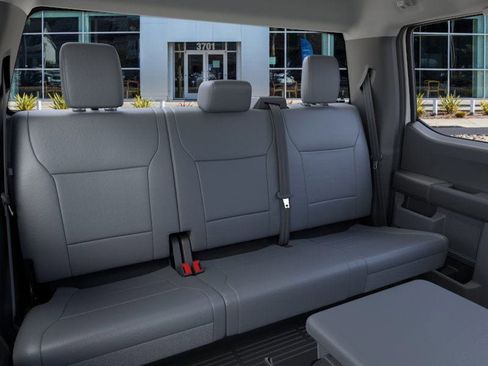 New 2026 Ford F250 XL w/ XL Chrome Package image 11