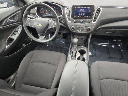 Used 2023 Chevrolet Malibu LT image 28