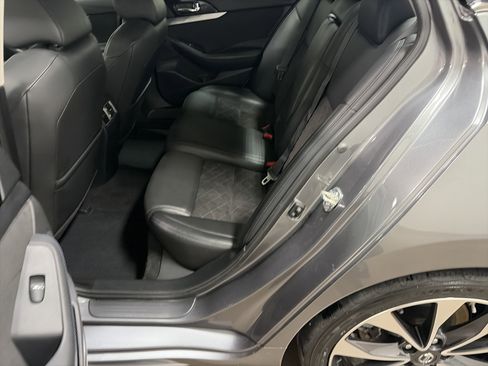 Used 2016 Nissan Maxima SR image 26