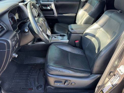 Used 2018 Toyota 4Runner Limited image 11