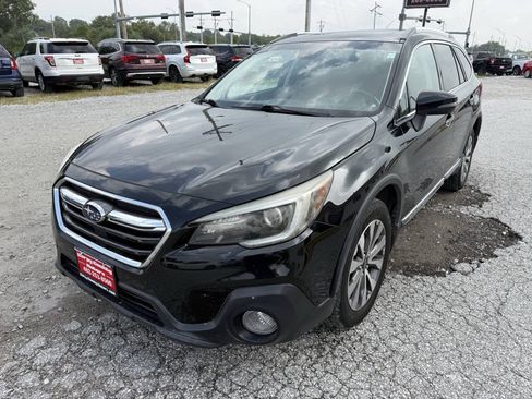 Used 2018 Subaru Outback 2.5i Touring w/ Protection Package #1 AWD/4WD image 7