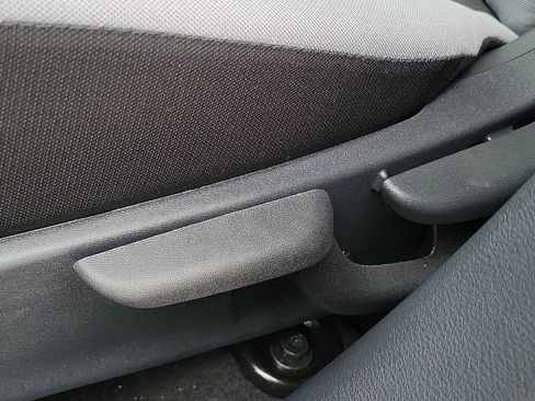 New 2025 Nissan Versa S w/ Trunk Package image 20