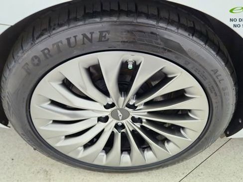 Used 2019 Genesis G90 3.3T Premium RWD image 57