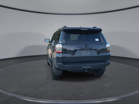 Used 2024 Toyota 4Runner SR5 Premium RWD image 7