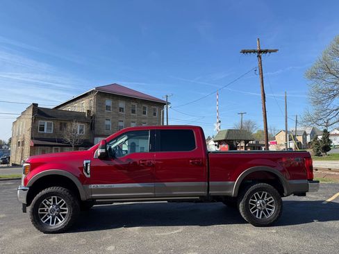 Used 2018 Ford F250 Lariat w/ Lariat Ultimate Package AWD/4WD image 6