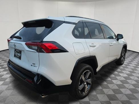 Used 2025 Toyota RAV4 SE AWD/4WD image 7