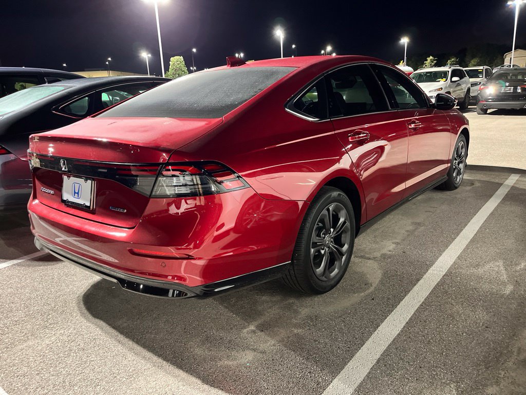 Used 2025 Honda Accord EX-L image 3