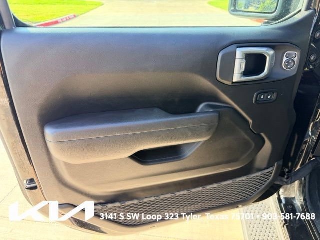 Used 2022 Jeep Wrangler Unlimited Sport AWD/4WD image 13