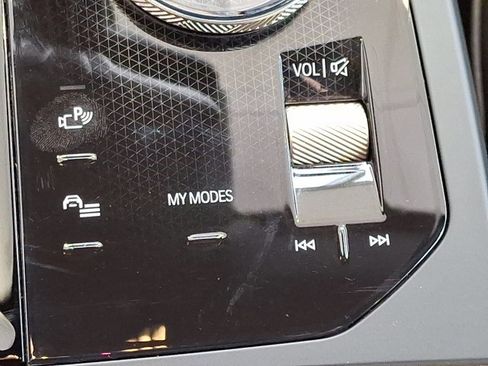 Certified 2025 BMW iX xDrive50 image 28