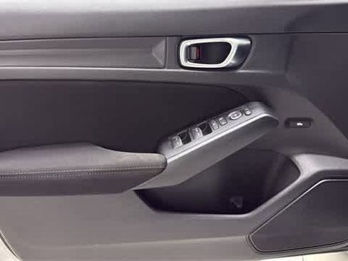 Used 2022 Honda Civic Sport image 13