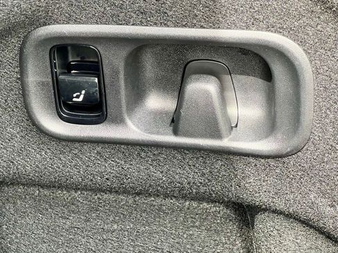 Certified 2023 Mercedes-Benz C 300 4MATIC Sedan image 39