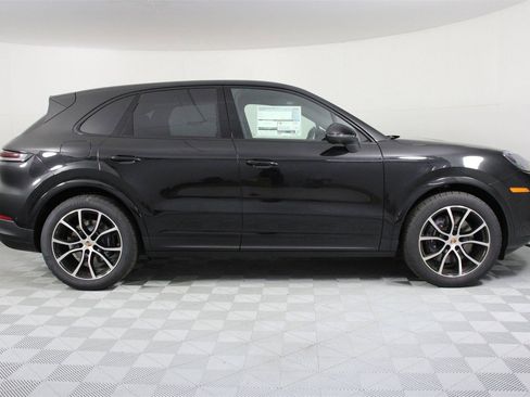 New 2026 Porsche Cayenne image 8