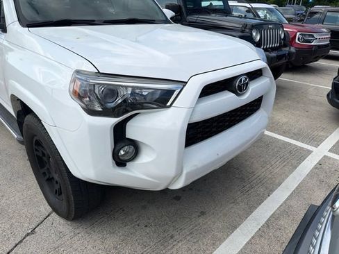 Used 2016 Toyota 4Runner SR5 Premium w/ Preferred Accessory Package AWD/4WD image 13