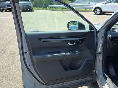 Used 2024 Honda CR-V Sport Touring image 8
