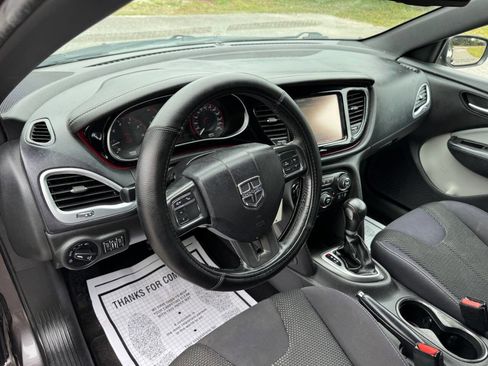 Used 2015 Dodge Dart SXT image 17