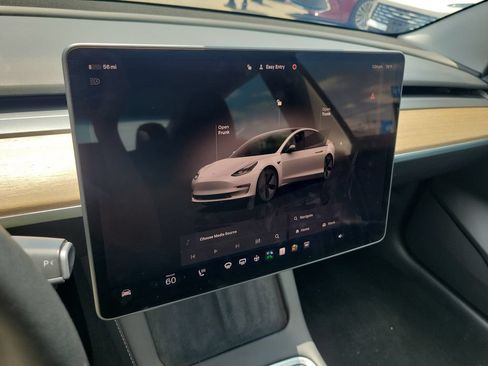 Used 2023 Tesla Model 3 Standard Range RWD image 22