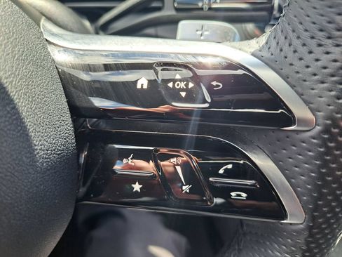 Used 2024 Mercedes-Benz GLC 300 4MATIC image 15