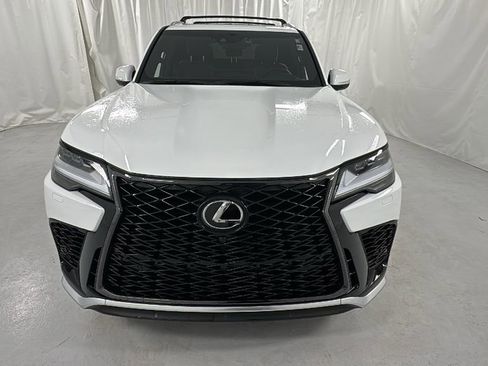 Used 2023 Lexus LX 600 F Sport image 8