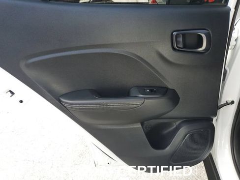 Certified 2023 Hyundai Venue Limited FWD image 26