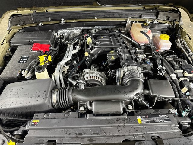 Used 2025 Jeep Wrangler Unlimited Sport AWD/4WD image 32