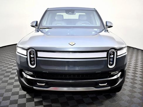 Used 2022 Rivian R1T Launch Edition image 2