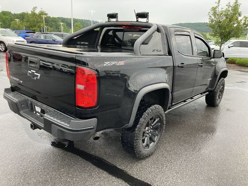 Used 2019 Chevrolet Colorado ZR2 w/ ZR2 Midnight Special Edition AWD/4WD image 7