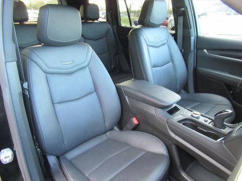 Certified 2024 Cadillac XT6 Sport w/ Technology Package image 9