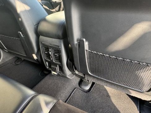 Used 2020 Jeep Grand Cherokee Altitude image 21