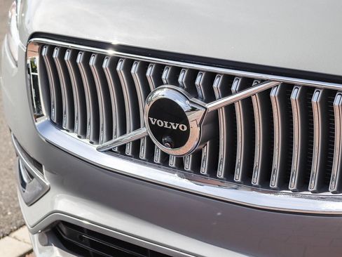 Used 2024 Volvo XC90 T8 Plus AWD/4WD image 13