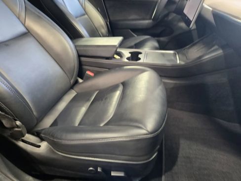 Used 2022 Tesla Model 3 Long Range AWD/4WD image 7