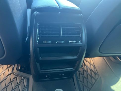 Used 2025 BMW X5 xDrive50e w/ Executive Package AWD/4WD image 9