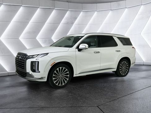 Used 2025 Hyundai Palisade Calligraphy AWD/4WD image 3