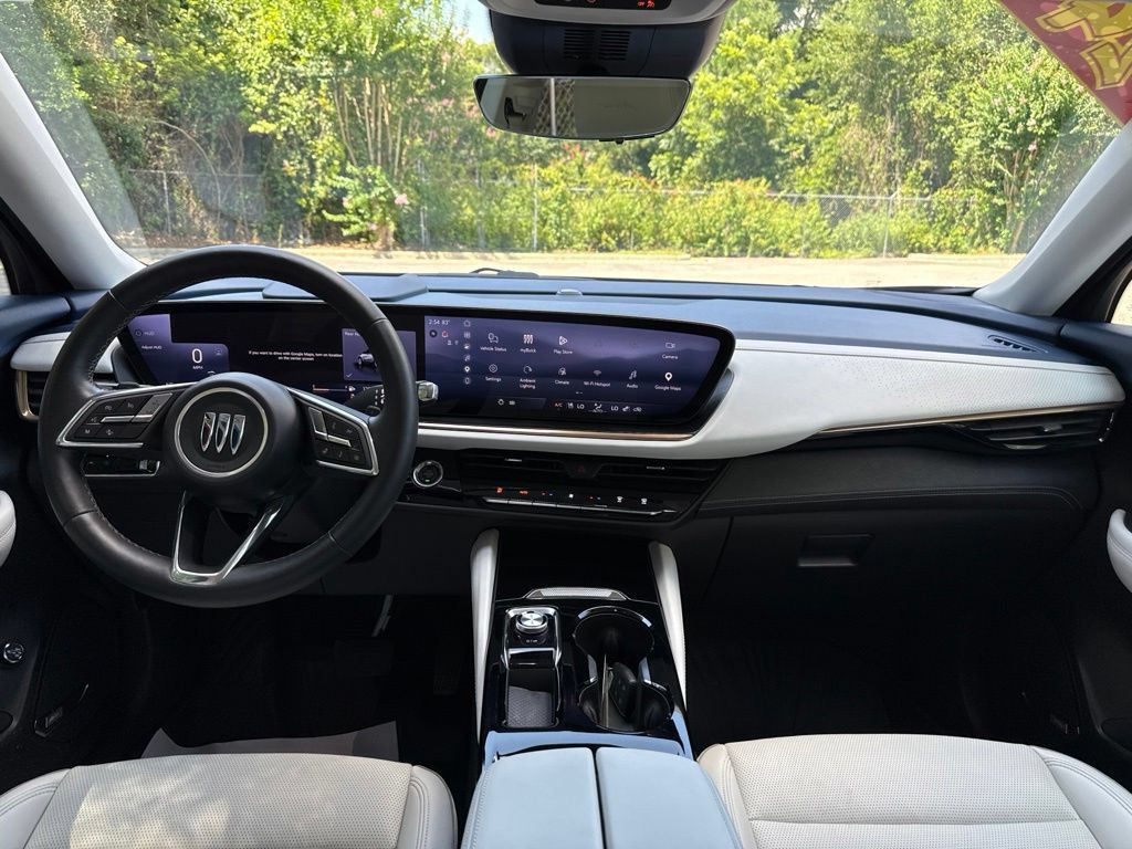 Used 2024 Buick Envision Avenir AWD/4WD image 17
