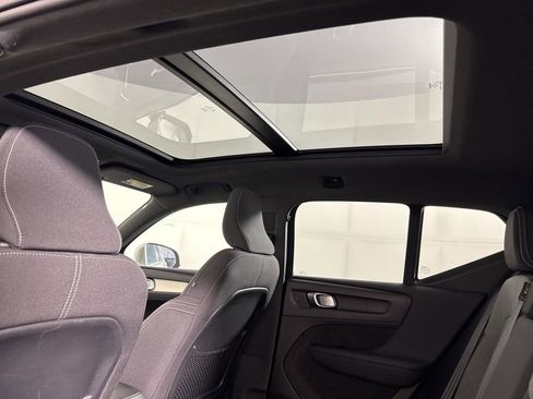 Used 2025 Volvo XC40 B5 Core AWD/4WD image 22