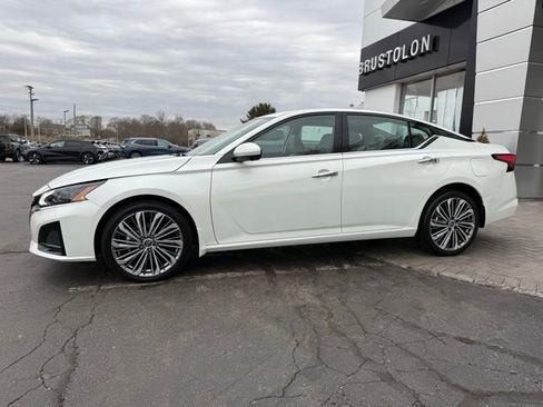 Used 2024 Nissan Altima 2.5 SL image 8